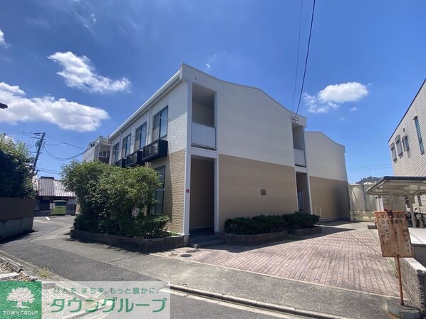 レオパレスモーブ中町の物件外観写真